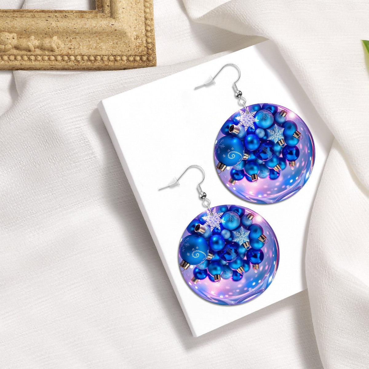 Yuletide Shine Leather Round Earrings - World Kryptonite